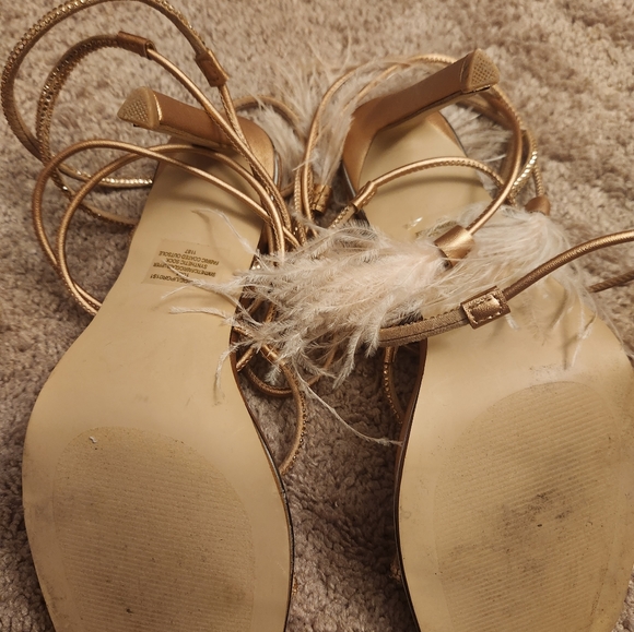 Steve Madden upgrade blush, rose gold heels size 10 feathers lace up - Picture 3 of 4